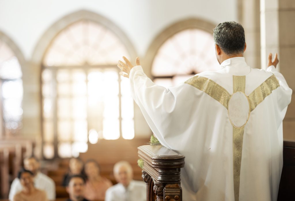 ksiądz pastor nabożeństwo