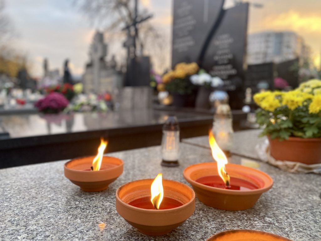 zaduszki cmentarz wszystkich świętych