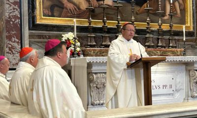 Czuwanie modlitewne w intencji życia w Katedrze Notre-Dame w Paryżu