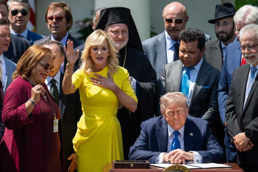 donald trump powołanie komisji ds wolności religijnej