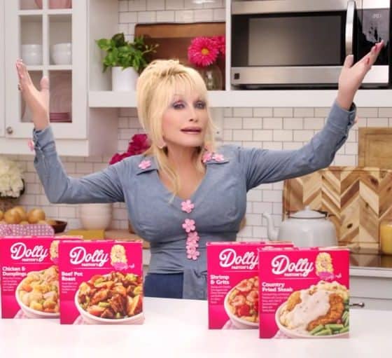 dol;ly parton promuje dania mrożone