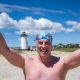 Lewis Pugh pływak ekstremalny opłynął wyspę Martha's Vineyard