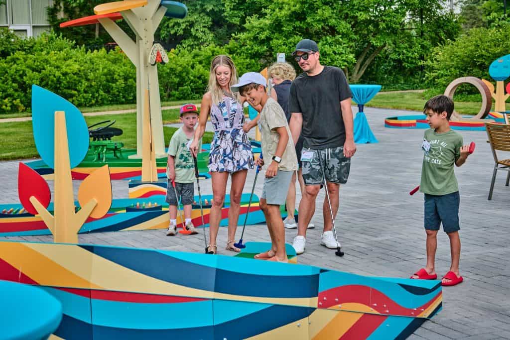 Wonder Woods Mini Golf