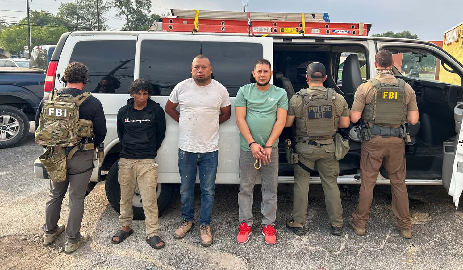 ICE San Antonio ogłasza 275 aresztowań nielegalnych imigrantów podczas wspólnej operacji
