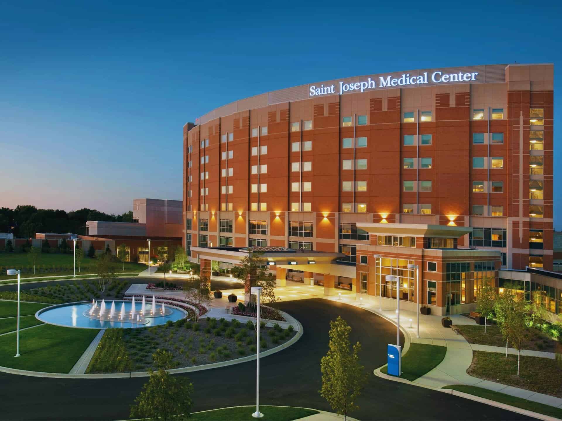 St. Joseph Medical Center w Joliet