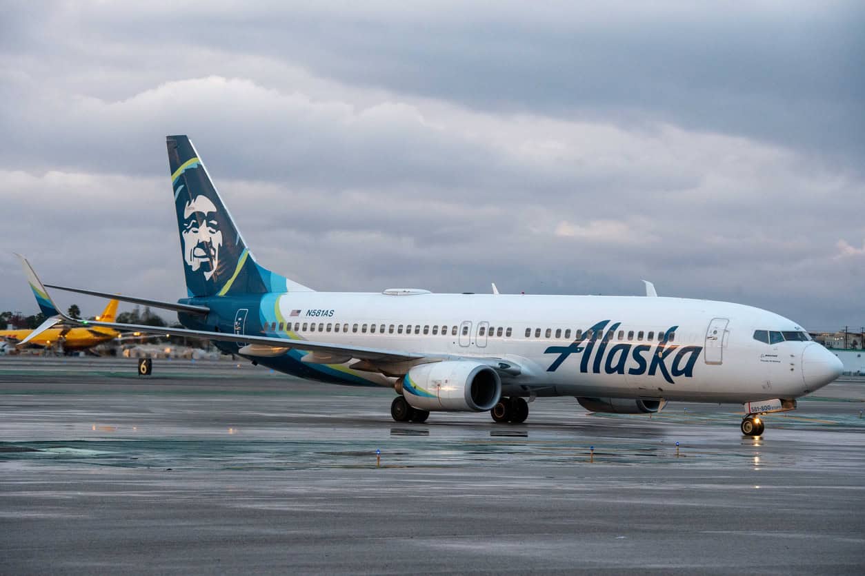 samolot linii alaska airlines