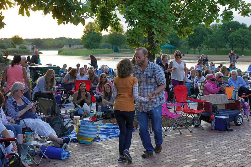 concerts-in-the-plaza