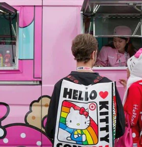 HelloKittyCafe truck
