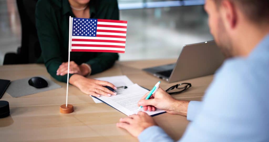 Wniosek o imigrację do USA i rozmowa kwalifikacyjna w sprawie wizy konsularnej