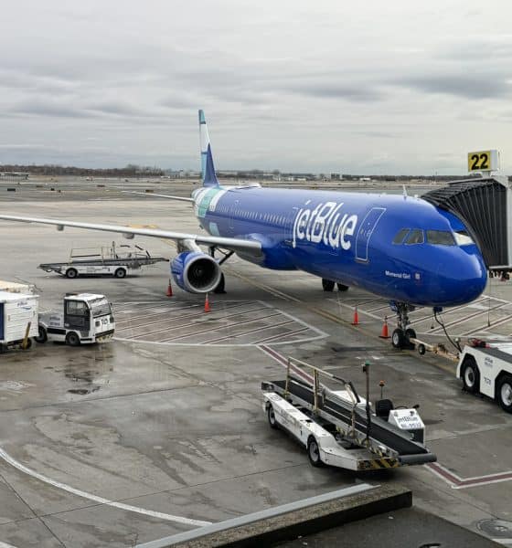 samolot jetblue tani przewoźnik