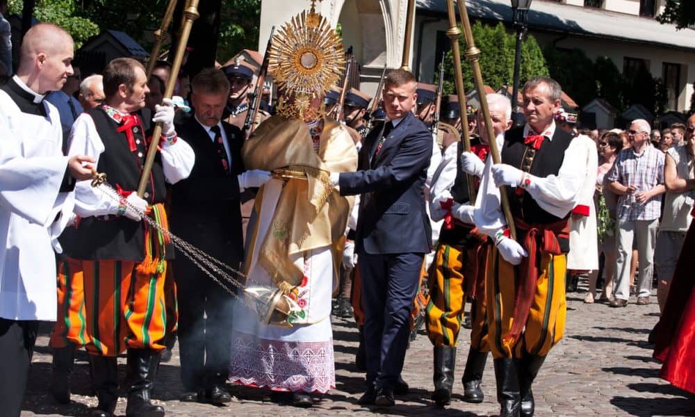 procesja-bozego-ciala-w-lowiczu