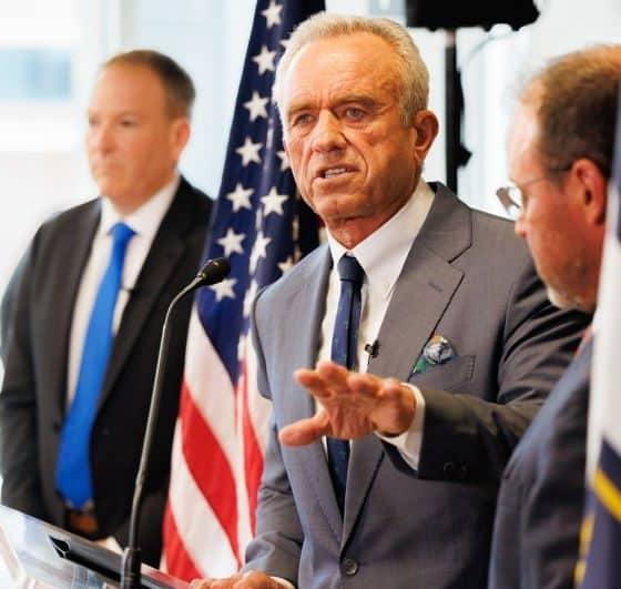robert-f-kennedy sekretarz zdrowia