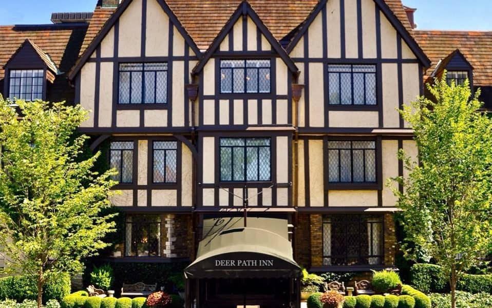 Deer Path Inn w Lake Forest