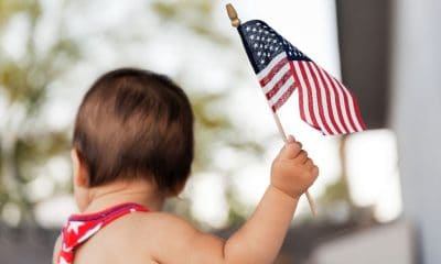 dziecko-z-flaga-usa