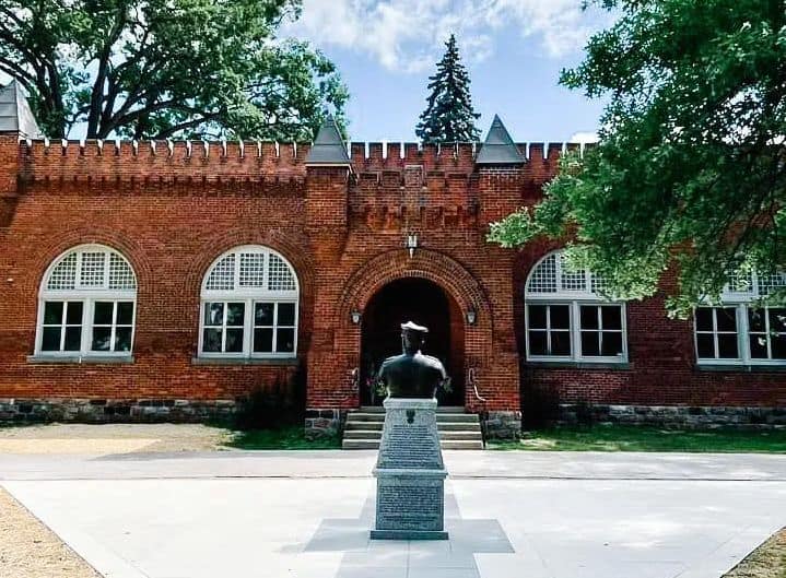 Polish Institute of Culture & Research