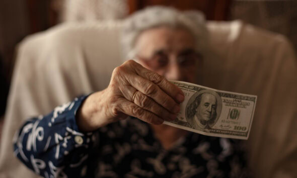 senior dolar emerytura