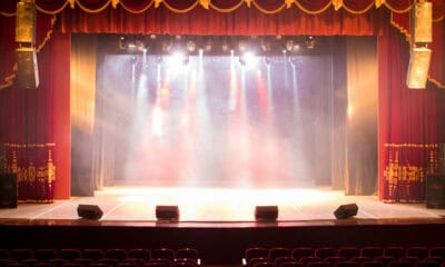 teatr scena kurtyna
