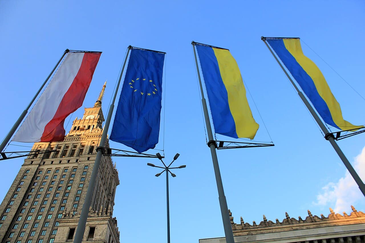 flaga ukraińska w warszawie