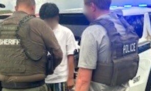 ICE aresztowanie imigranta