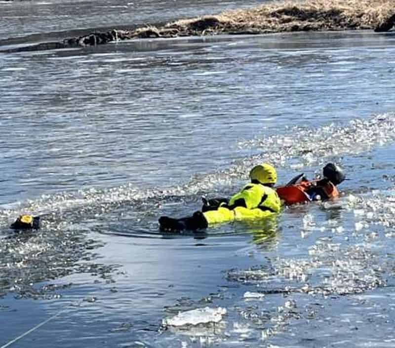 akcja ratunkowa na jeziorze w port barrington