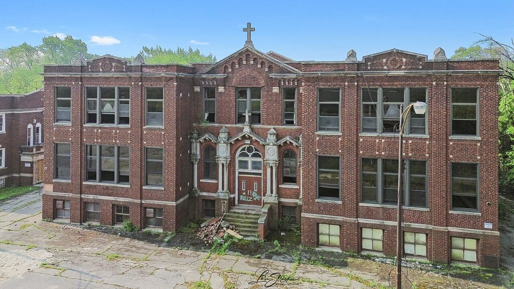 Saint_Mary_of_the_Assumption_School z 1917 roku