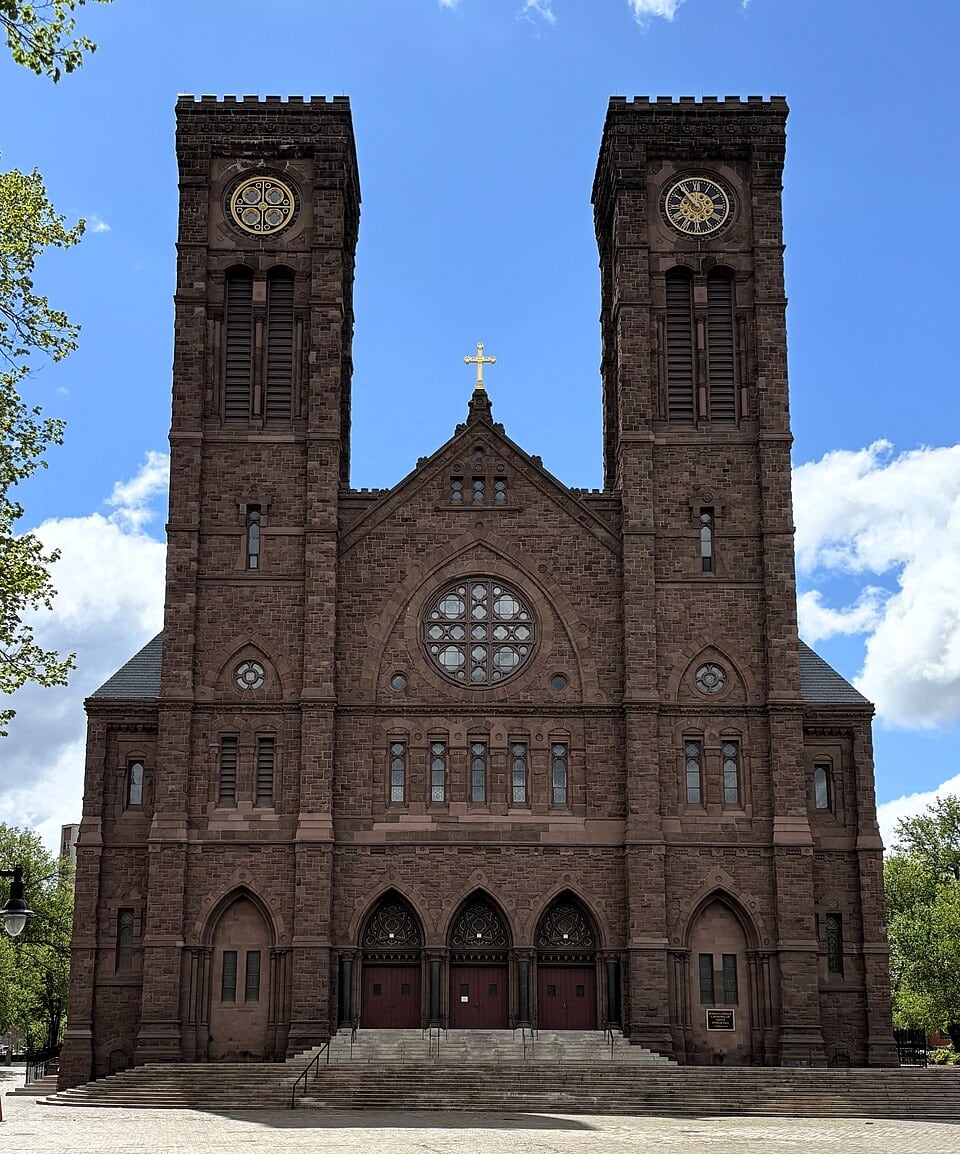 Cathedral_of_Saints_Peter_and_Paul_-_Providence
