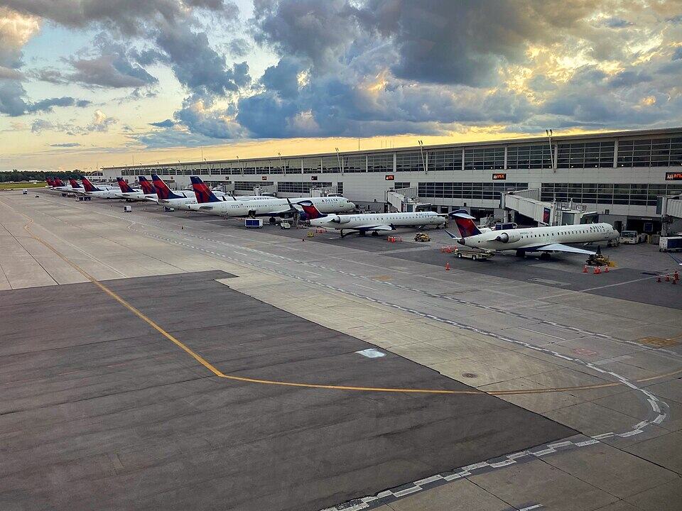 Detroit Metropolitan Wayne County Airport