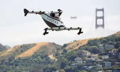 Pivotal latający samochód