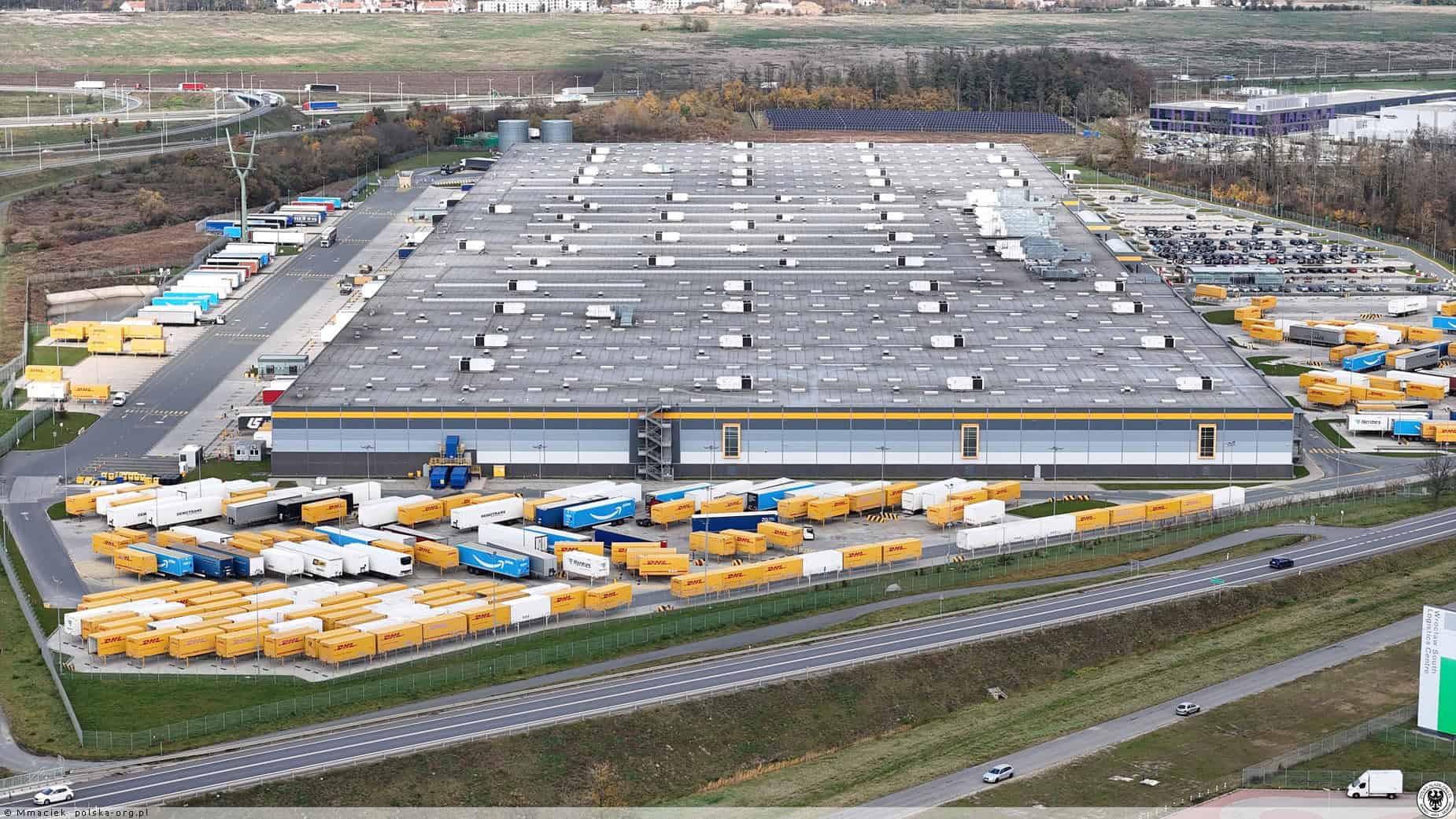 Centrum_logistyczne_Amazon_