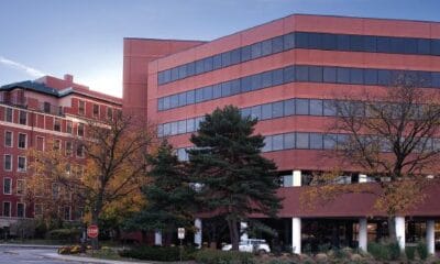 West Suburban Hospital w Oak Park
