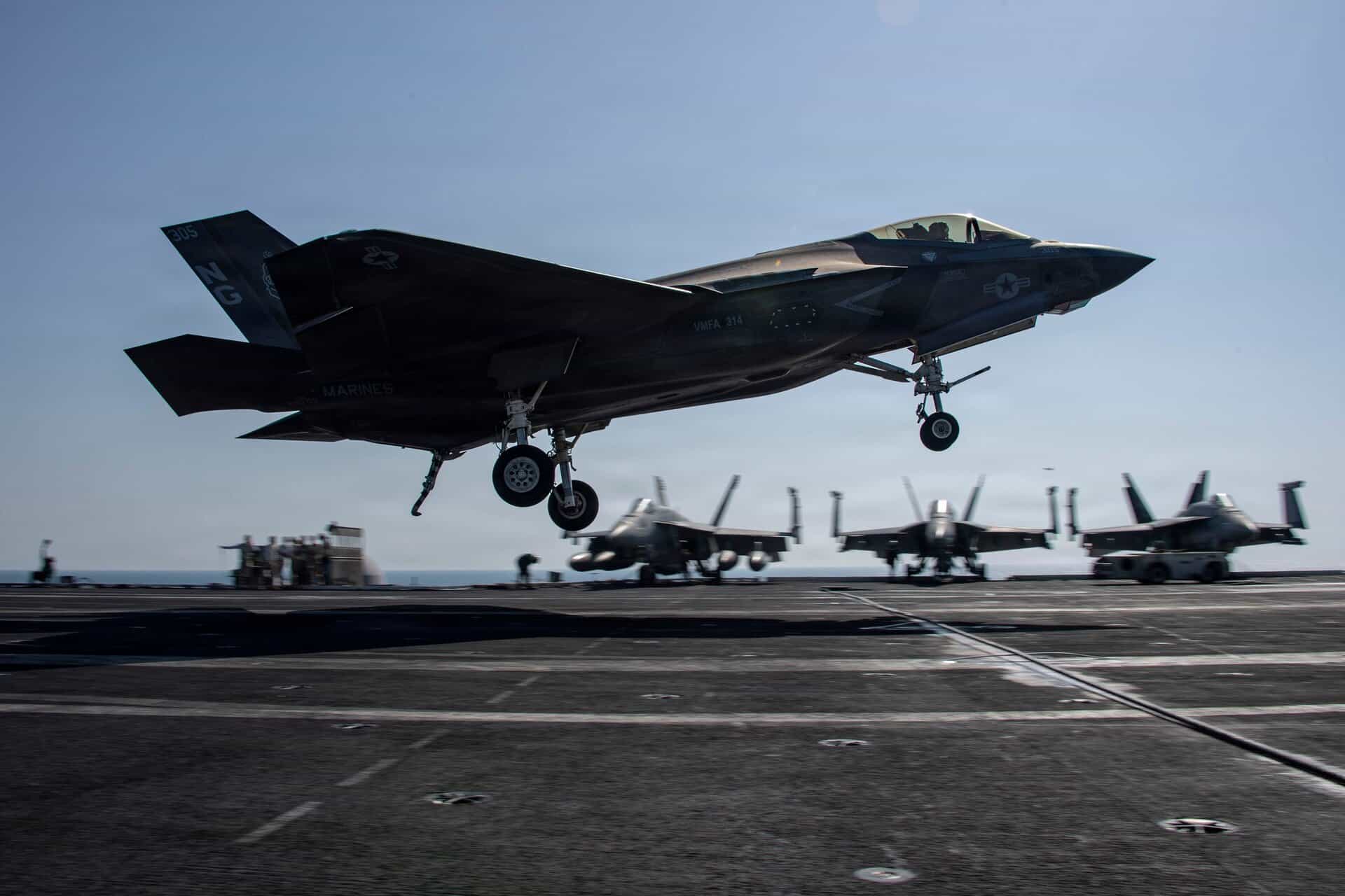 An F-35C Lightning II, attached to Marine Fighter Attack Squadron (VMFA) 314, prepares to make an arrested landing on the flight deck of Nimitz-class aircraft carrier USS Abraham Lincoln (CVN 72) in support of Operation Epic Fury, March 7, 2026. (U.S. Navy photo)