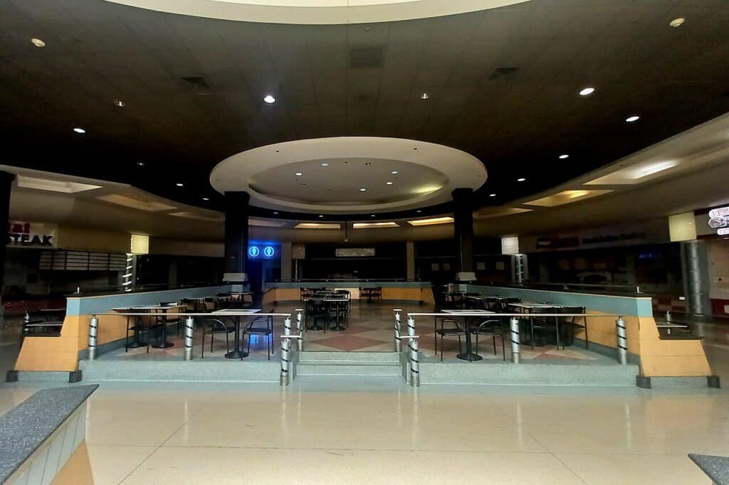 Ford_City_Mall_