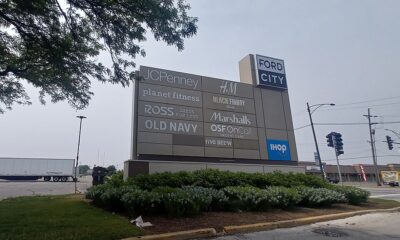-Ford_City_Mall