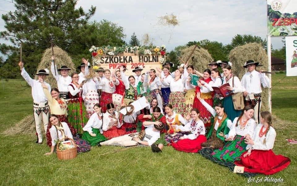 holni zppa