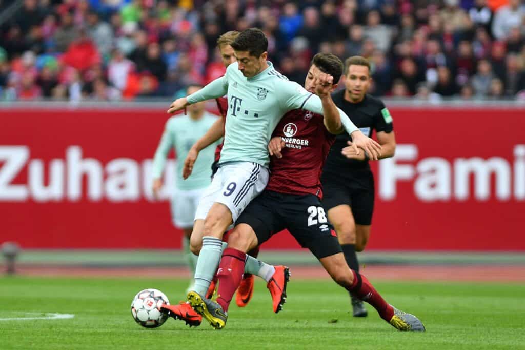 Lewandowski w meczu Bundesligi z 1. FC Nürnberg (2019)