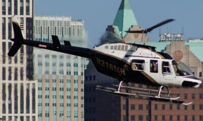 Zdjęcie Bell 206L wykonane w 2024 roku. 10 kwietnia 2025 roku rozpadł się nad NY