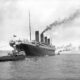 Titanic wypływający z Belfastu na próby morskie 2 kwietnia 1912 r.