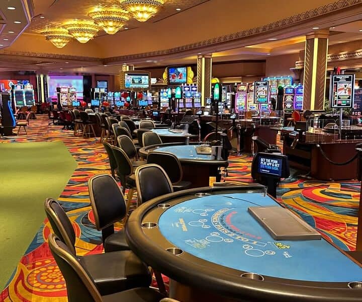 Hollywood Casino Aurora