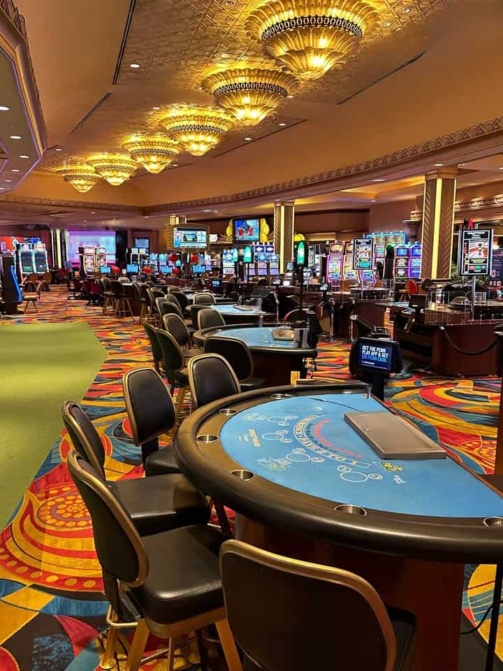 Hollywood Casino Aurora