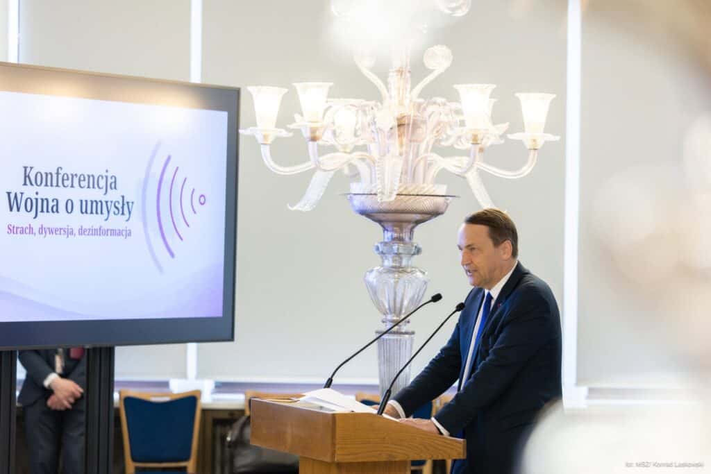 msz radosław sikorski