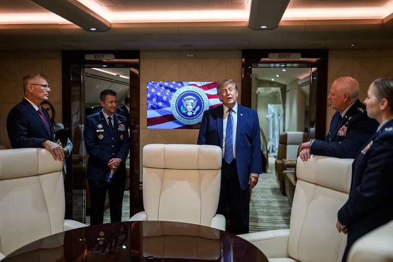 trump air force one