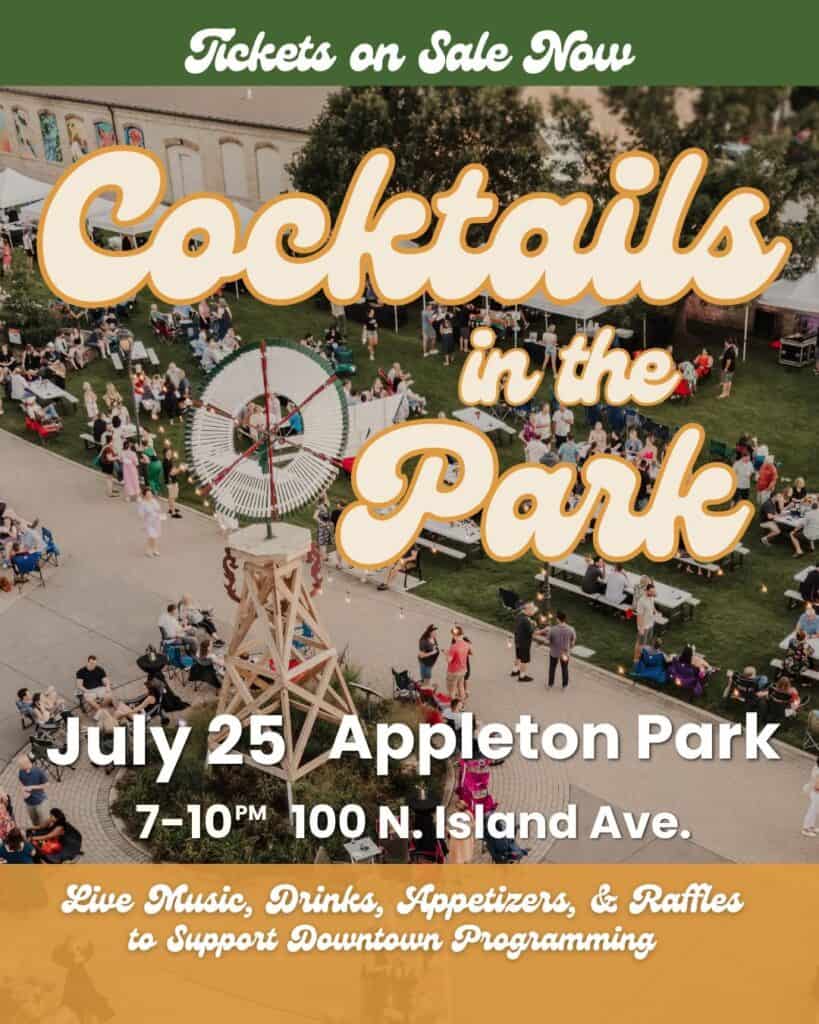 Batavia MainStreet coctails in the park