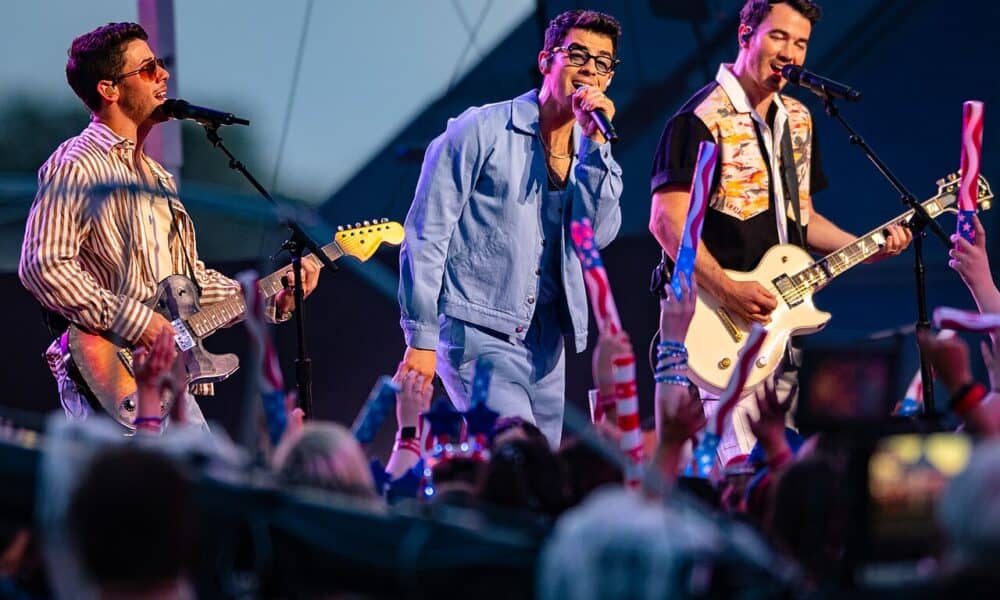 Jonas_Brothers_