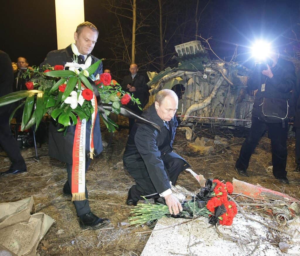 Władimir Putin i Donald Tusk (10 kwietnia 2010)