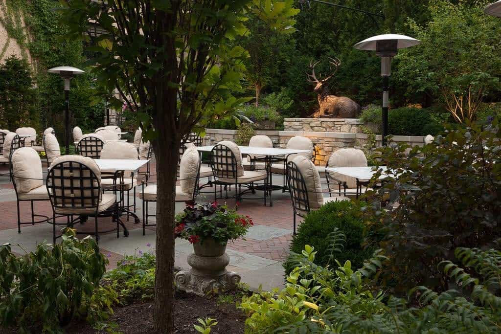 Deer Path Inn