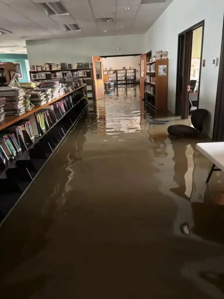 Yorktown Public Library powódź