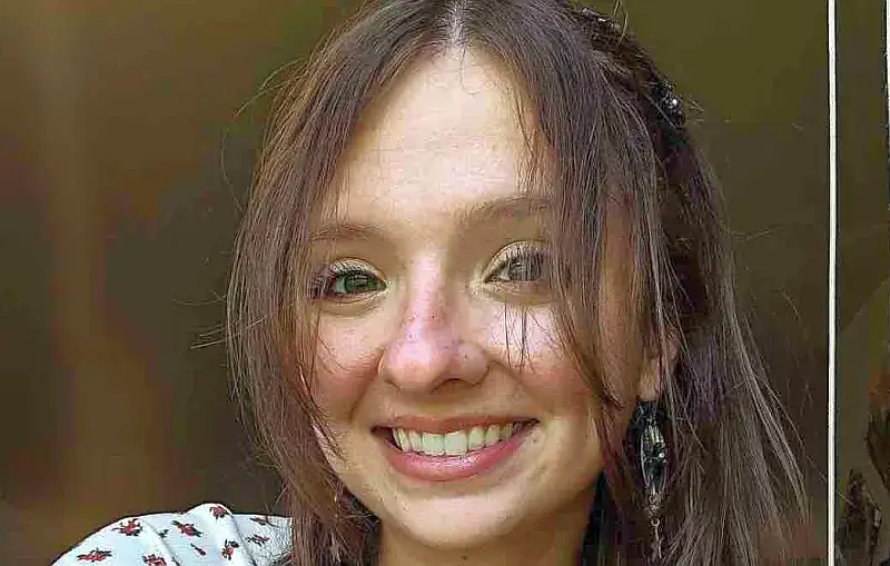 Chloe Freeman pielęgniarka oskarżona o pomoc imigrantowi