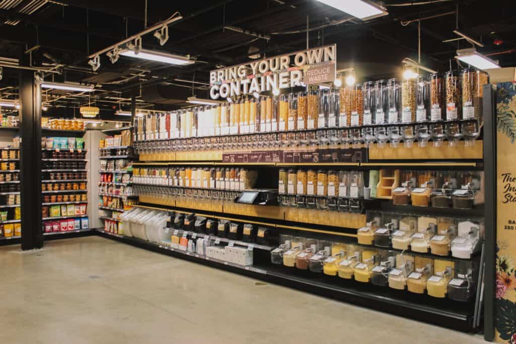MOM’s Organic Market