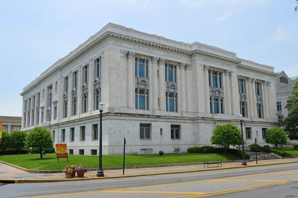 Budynek sądu powiatu Madison w Edwardsville