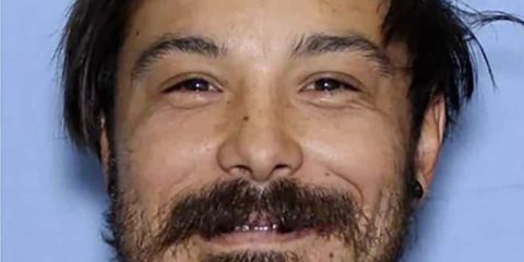 travis decker poszukiwany za zamordowanie 3 córek